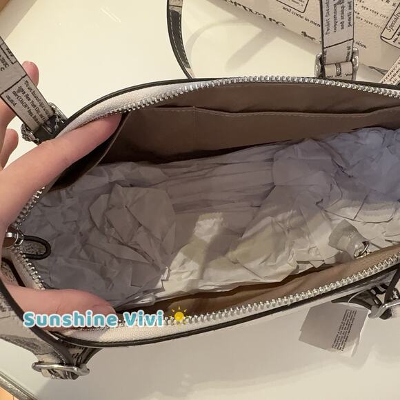 NWT Coach Asher Shoulder Bag With Newspaper Print CDC11 pebbled leather/Chalk - Picture 6 of 7